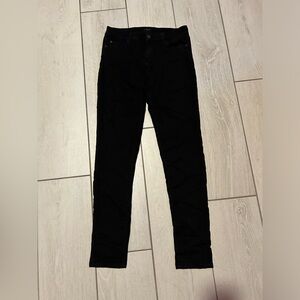 Black Skinny jeans